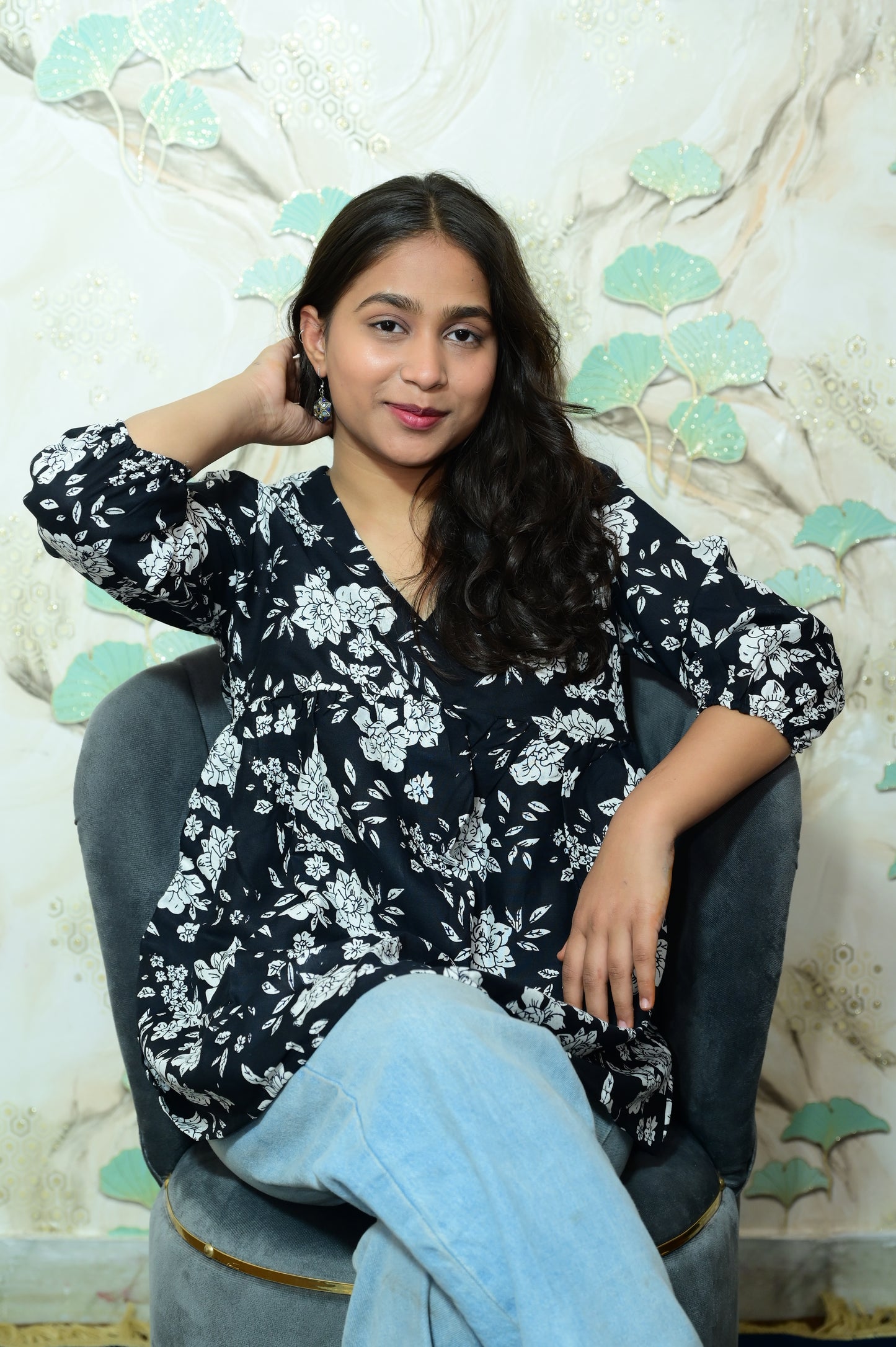 Black & White Floral Print Rayon Peplum Short Kurti