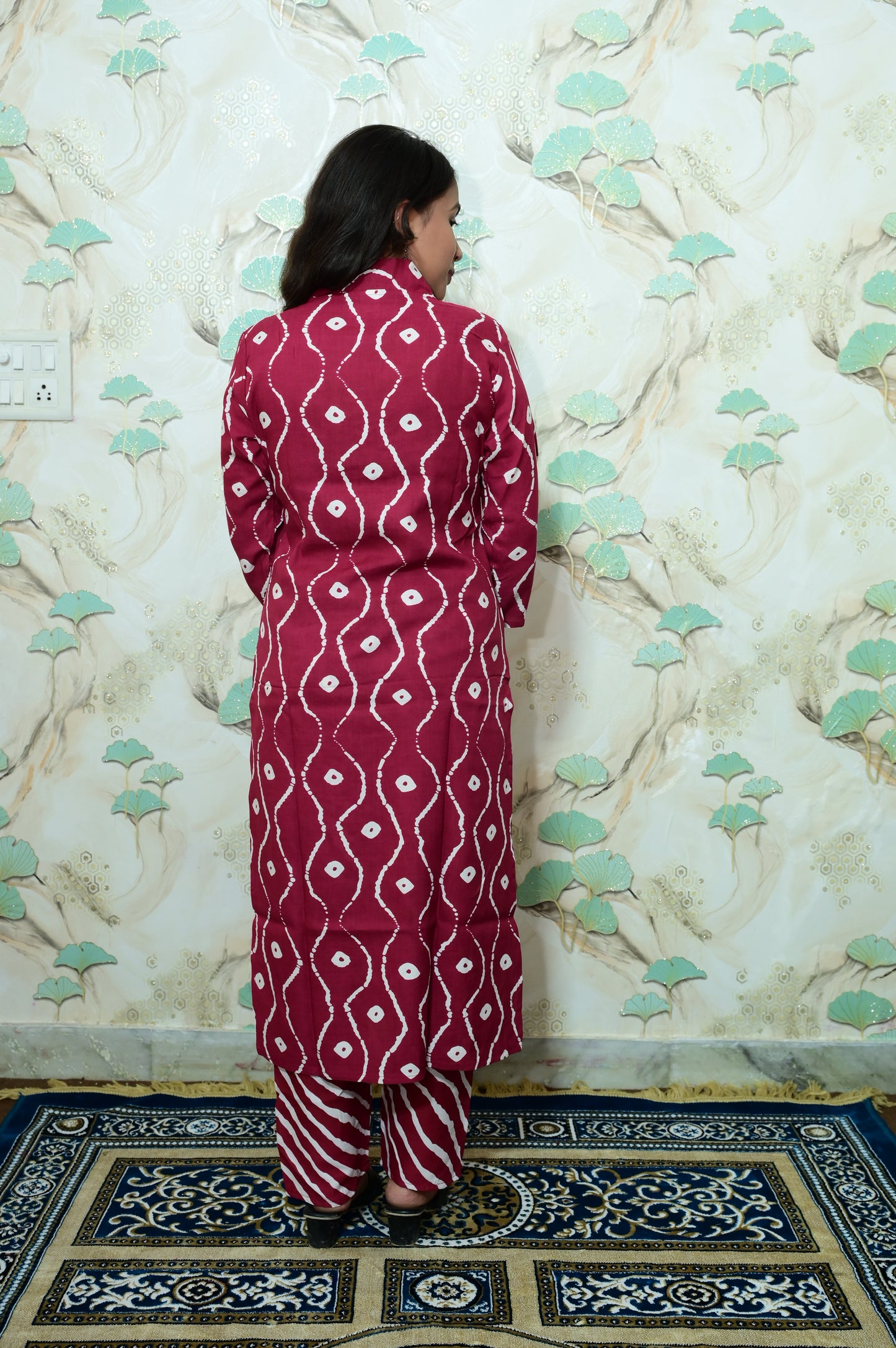 Maroon Leheriya Print Rayon Kurta Pant Set with Neck Embroidery