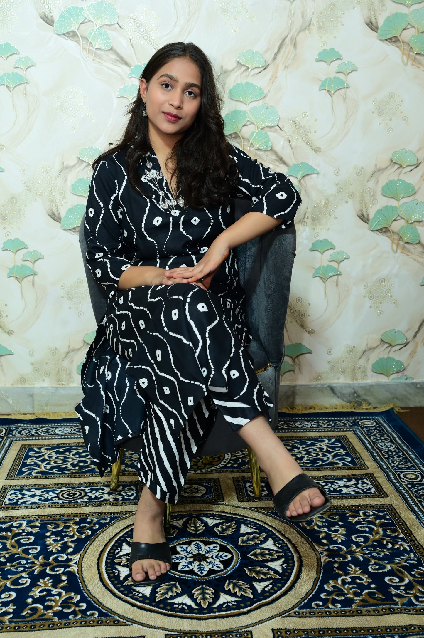 Black Leheriya Print Rayon Kurta Pant Set with Neck Embroidery